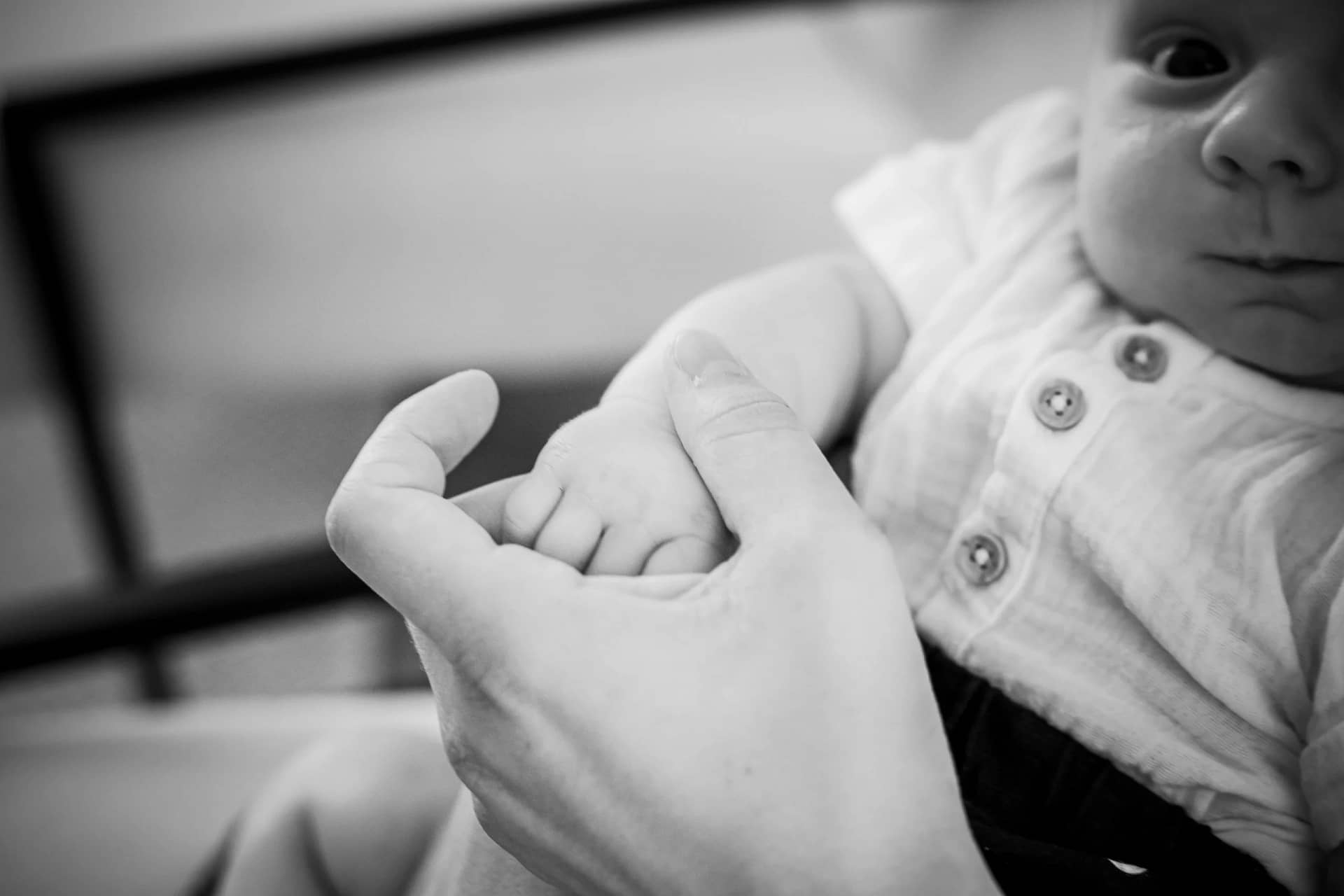 Pourquoi offrir un bijou de naissance ? Un cadeau symbolique pour célébrer l’arrivée de bébé