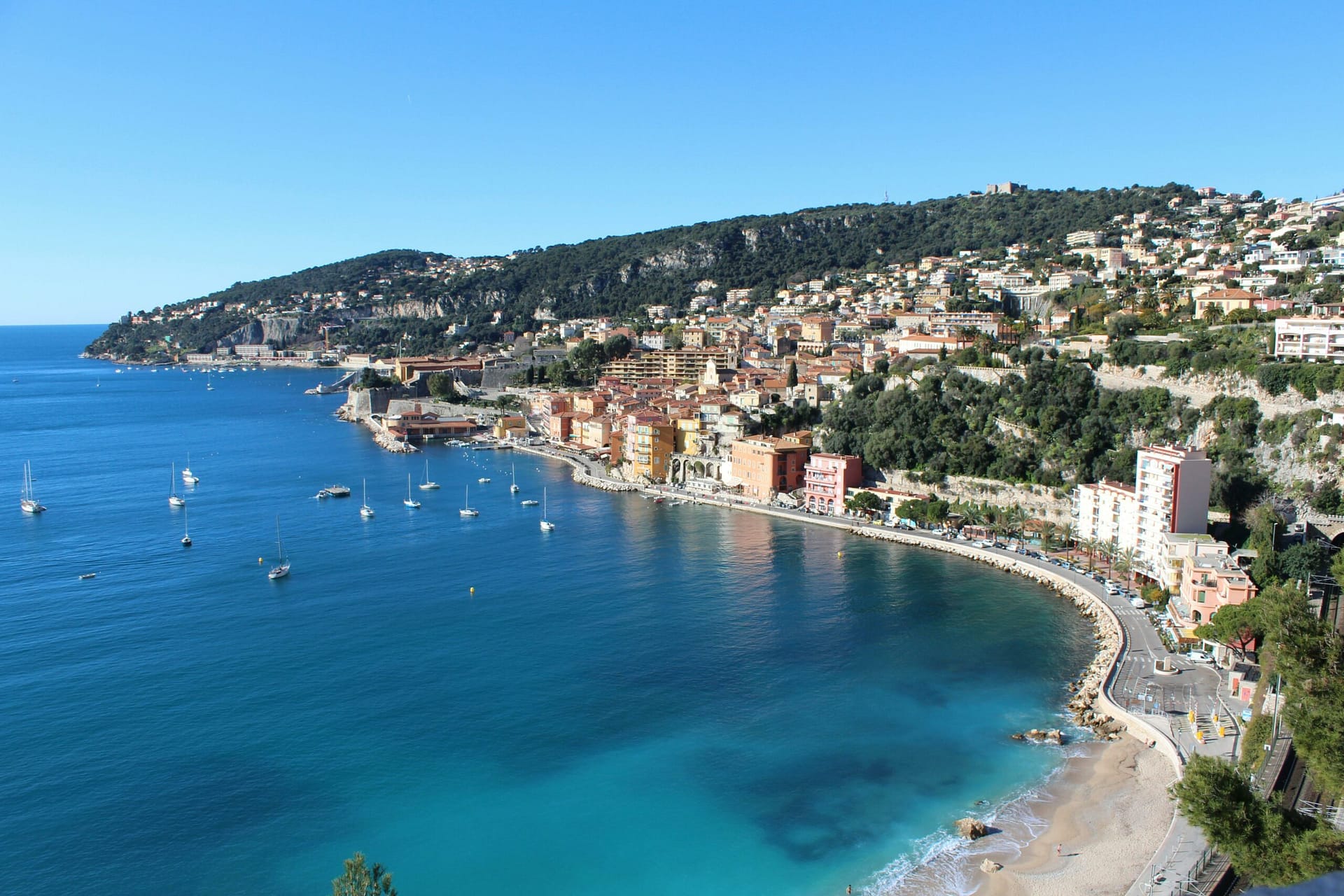 Organiser son mariage sur la Côte d’Azur : Un rêve romantique en bord de mer